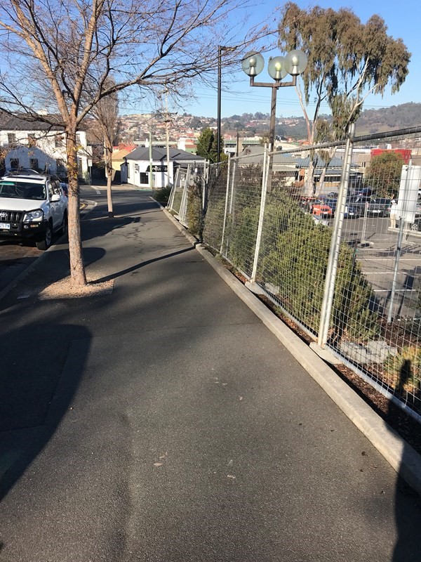 Low sides (wider 4 cubic metre skip bin)