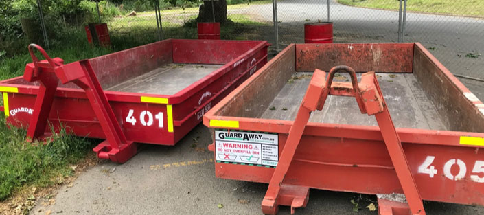 Low sides (wider 4 cubic metre skip bin)